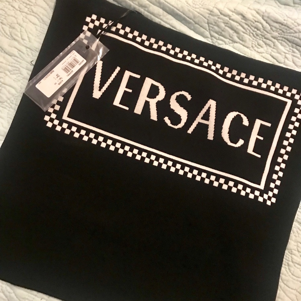 Versace Logo Intarsia Knit Strapless Top
